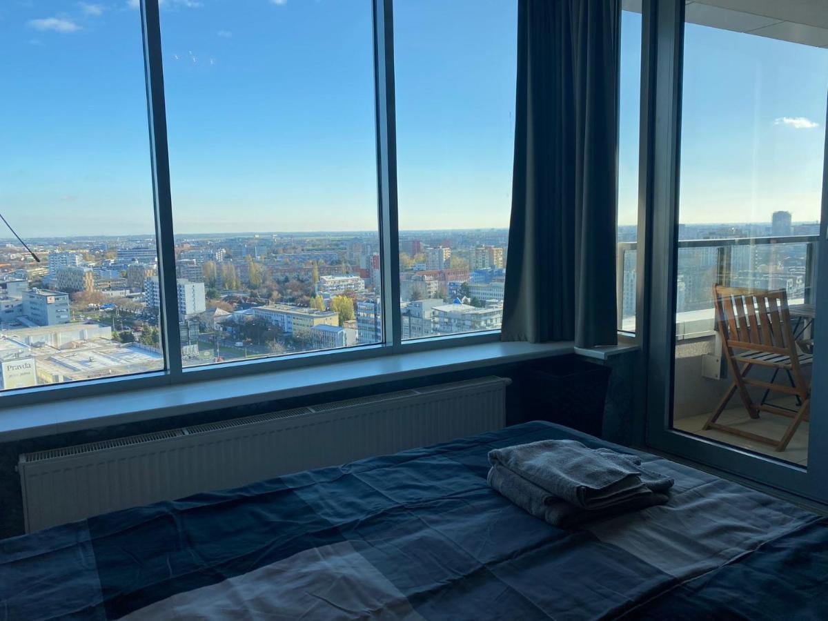 Ferienwohnung Fantastic View From The 20Th Floor Pressburg Exterior foto