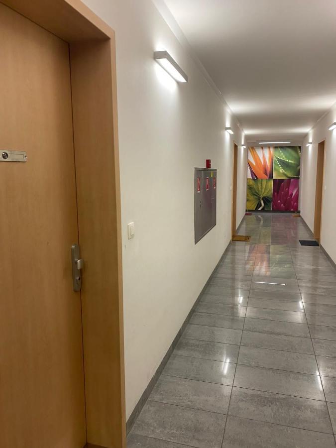 Ferienwohnung Fantastic View From The 20Th Floor Pressburg Exterior foto