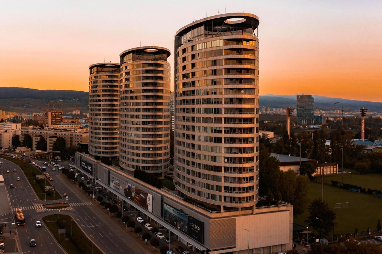 Ferienwohnung Fantastic View From The 20Th Floor Pressburg Exterior foto